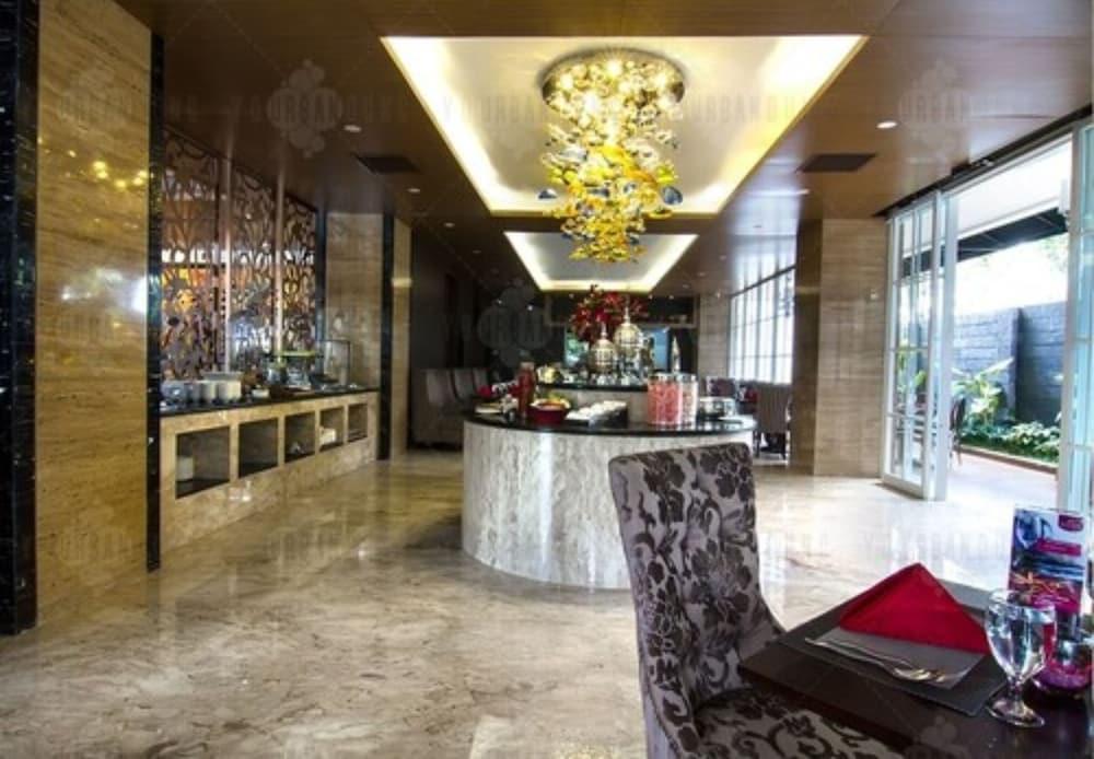 Belviu Hotel Bandung Zewnętrze zdjęcie